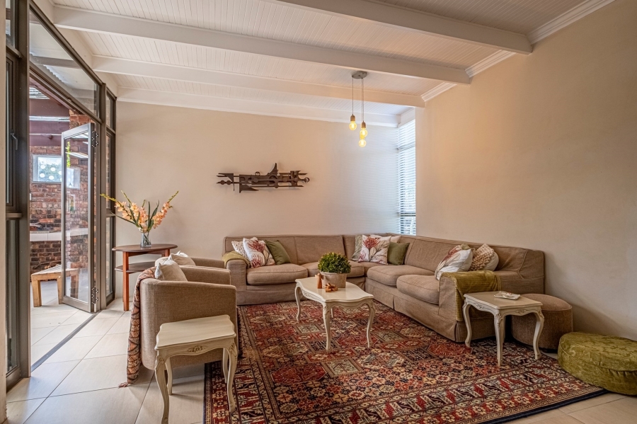 5 Bedroom Property for Sale in Summerstrand Eastern Cape